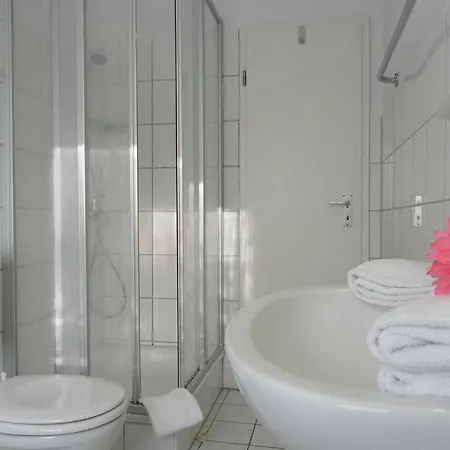 Appartement Urlauberdorf 32a *